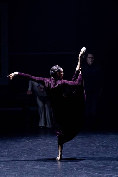 Scene foto van Igone de Jongh - Beauty Persists 